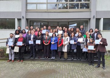 Participantes del Diplomado Vinculación con el Medio y Gestión del Voluntariado recibieron su certificado