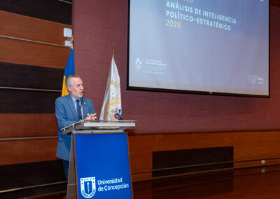 UdeC Ceremonia Analisis Inteligencia 08