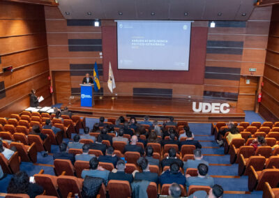 UdeC Ceremonia Analisis Inteligencia 13